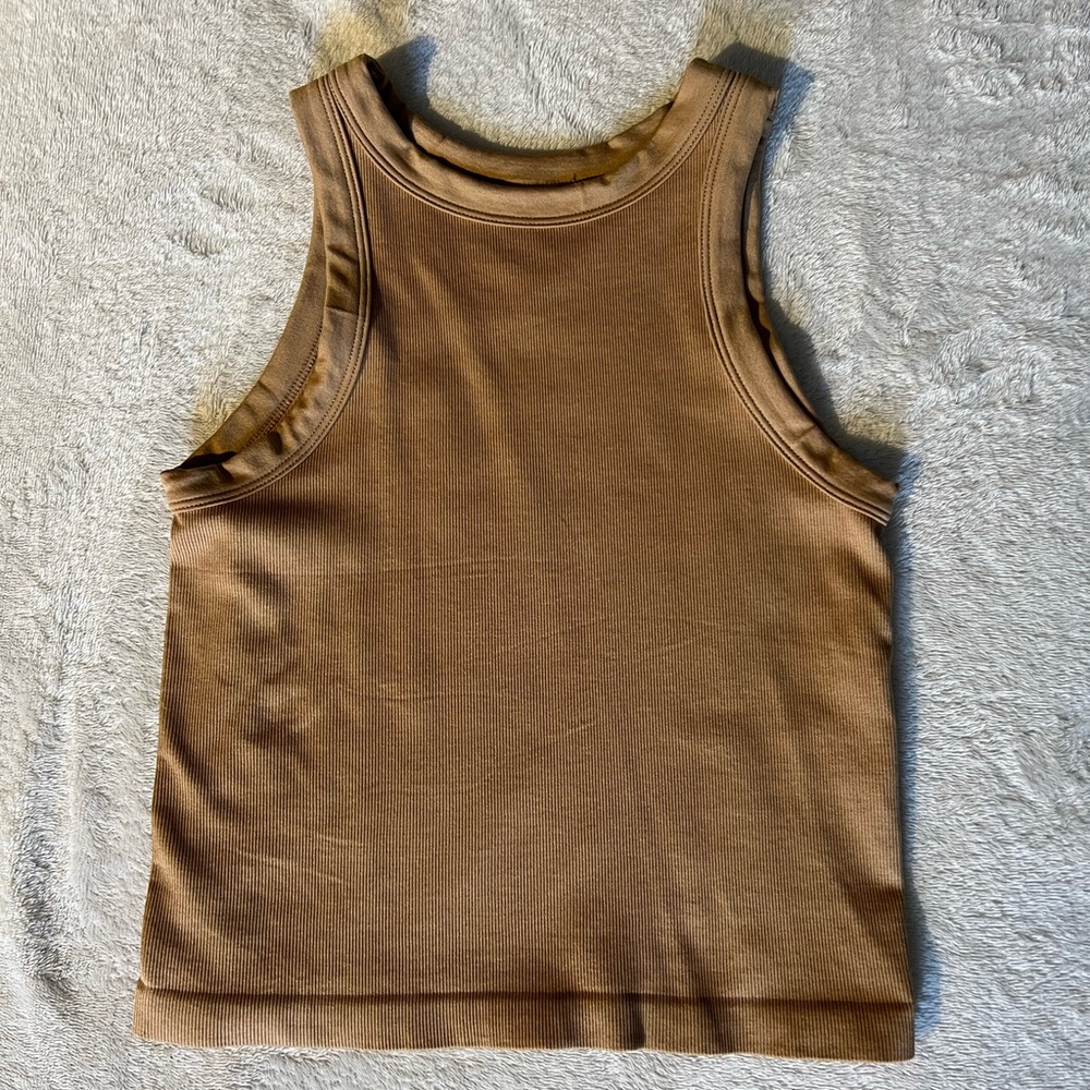 Dynamic High Neck Tank